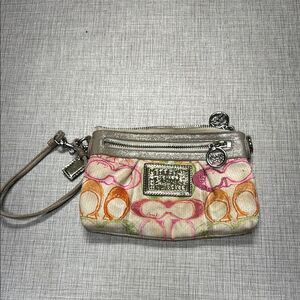 Coach poppy y2k wristlet pink